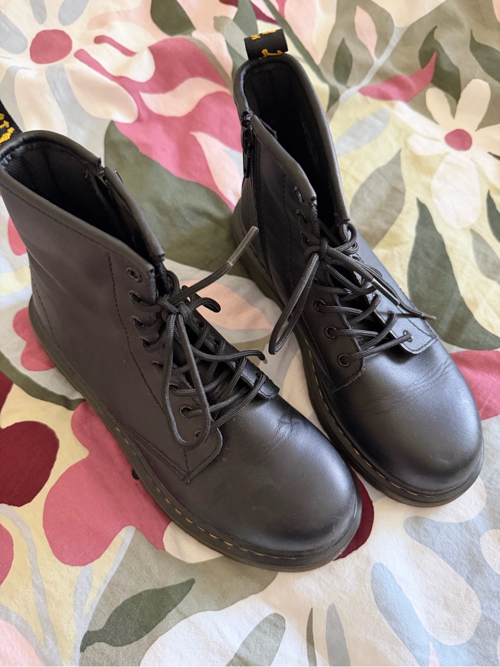 Dr. Martens Black Leather Kids Lace-Up Ankle Boots